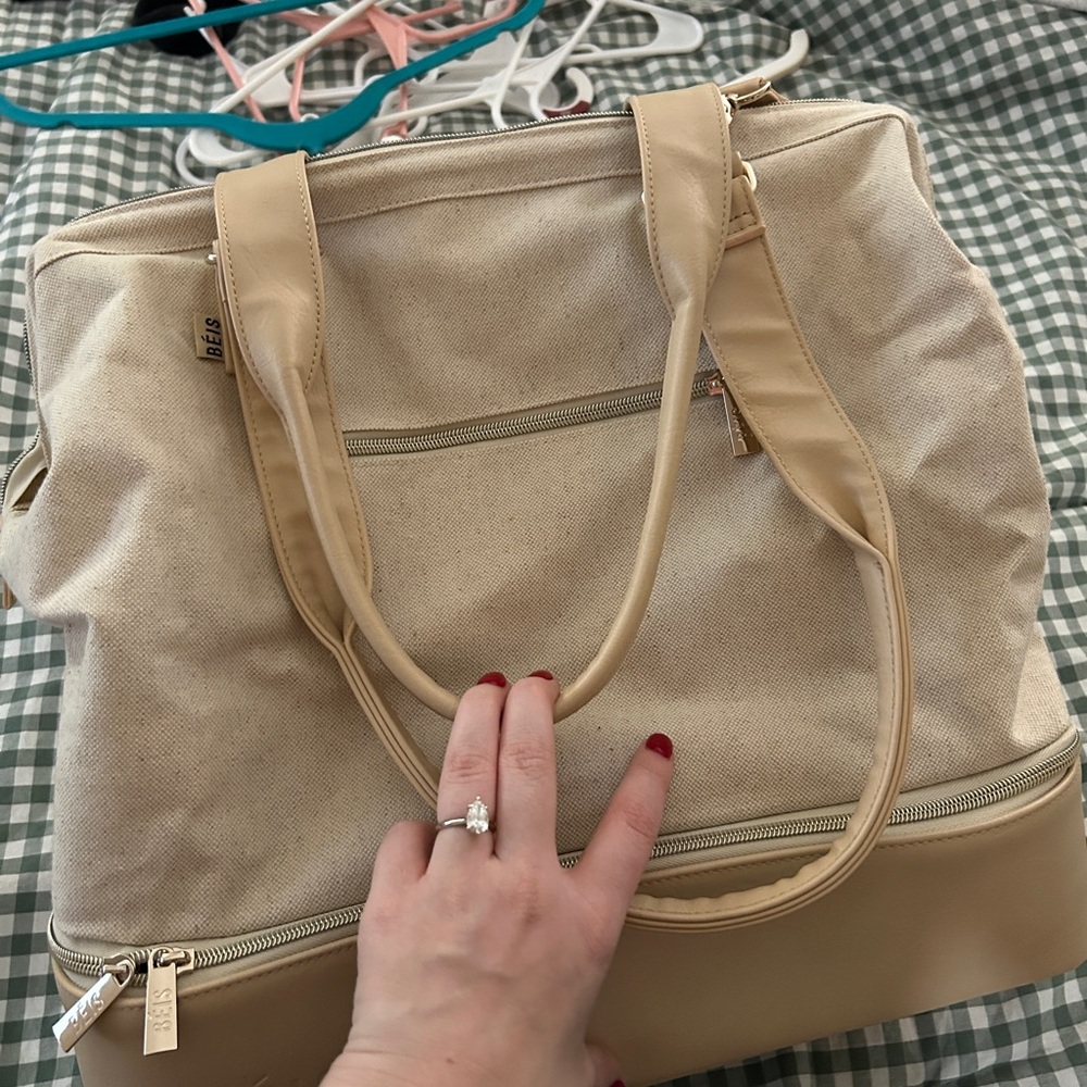 Beis Weekender Tote Bag